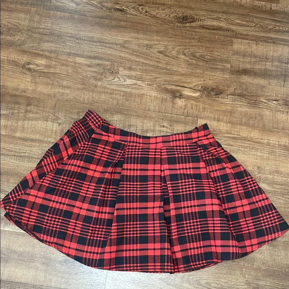 SHEIN Red and Black Plaid Mini Skirt